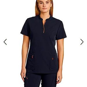 TWO SHIRTS Helly Hansen Short Sleeve Scrub scrubs Top shirt  pockets XL nurse